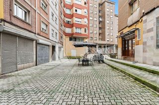 Local comercial en venta en Centro en Avilés