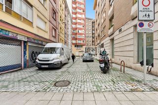 Local comercial en venta en Centro en Avilés