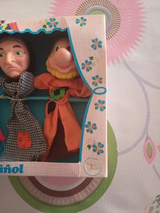 Set di quattro pupazzi di Famosa