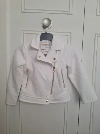 Chaqueta blanca niña estilo motero