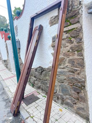 Puerta Madera Tropical 233x121