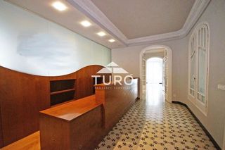 Oficina en alquiler en La Dreta de l'Eixample en Barcelona