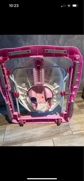 Andador bebé rosa con juguetes