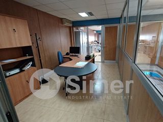 Nave industrial en venta en Santa Eulàlia de Ronçana