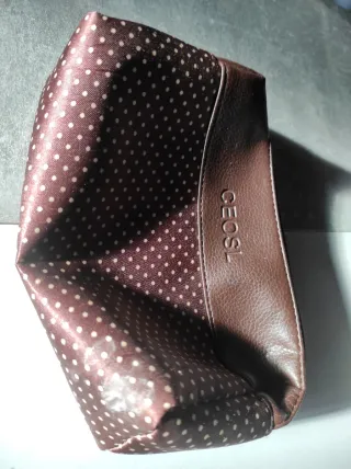 Neceser Geost Marrón