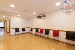 Oficina en venta en Castilla - Hermida en Santander