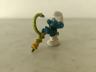 Pitufo encantador de serpientes PVC