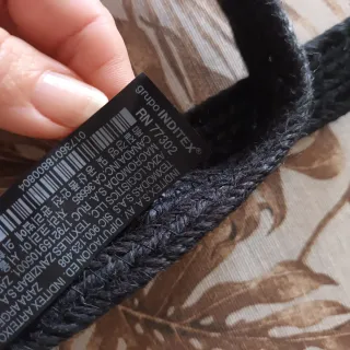 Cinturón Zara Negro ajustable. Nuevo