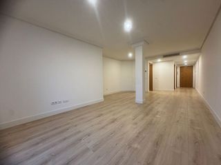 Ático en alquiler en Nueva España en Madrid