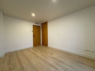 Ático en alquiler en Nueva España en Madrid