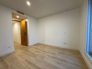 Ático en alquiler en Nueva España en Madrid