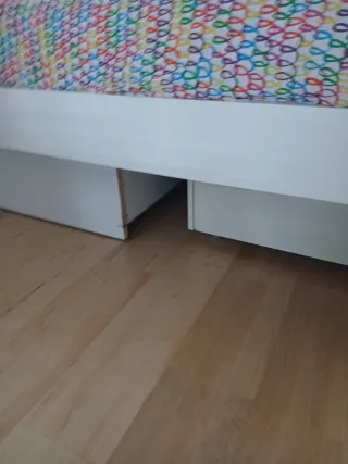 Cama individual con cajones