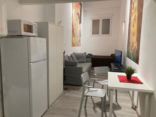 Local comercial en venta en Gamarra - La Trinidad en Málaga