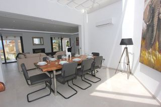 Chalet en alquiler en Elviria en Marbella