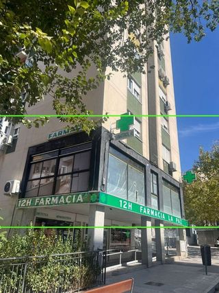 Local comercial en alquiler en Media Legua en Madrid