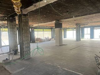 Local comercial en alquiler en Media Legua en Madrid