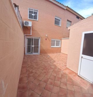 Casa adosada en alquiler en Casco Antiguo en Mairena del Aljarafe