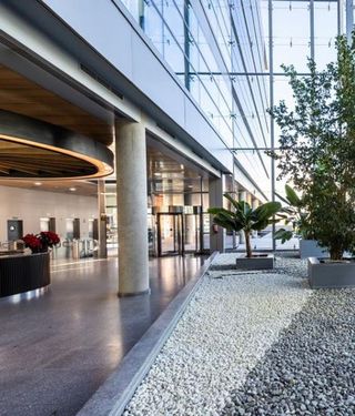 Oficina en alquiler en San Juan Bautista en Madrid