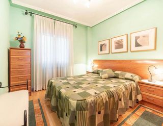 Piso en alquiler en Centro en Gijón