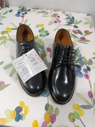 Zapatos Iturri negros para pantalón