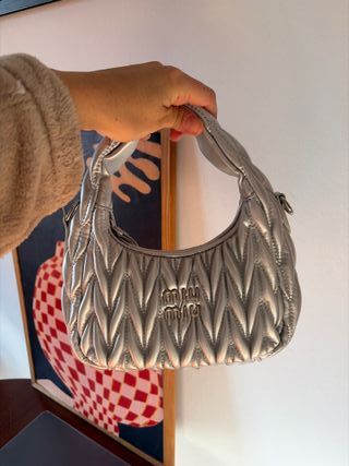 Bolso Miu Miu Gris Hombro/Mano
