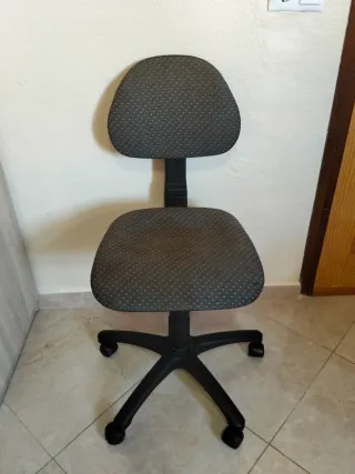 Silla de oficina giratoria
