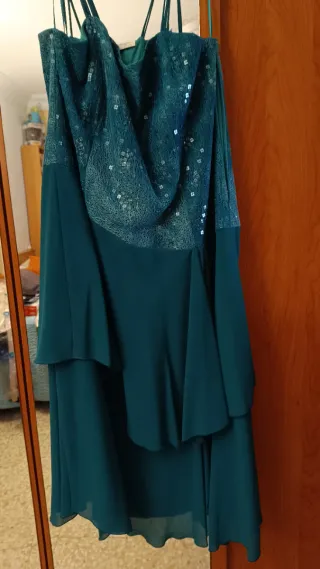 Vestido de fiesta + chal (vestinela / 50)