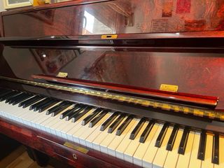 Piano de Pared Horugel Marrón