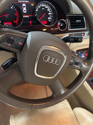 Audi A8 2012