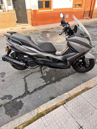 Maxi Scooter 125cc en buen estado