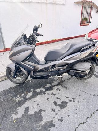 Maxi Scooter 125cc en buen estado