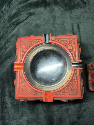 Juego Cenicero y Encendedor Decorado Elefantes