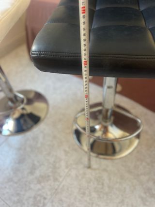 PAREJA TABURETES BLANCO/ NEGRO OFICINA PELUQUERÍA