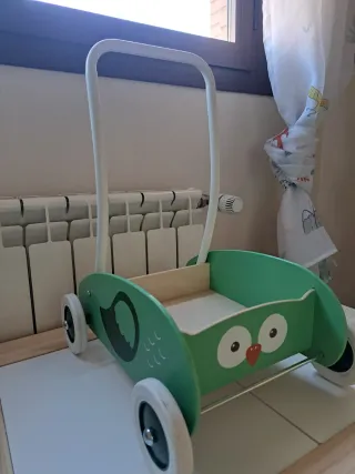 Correpasillos de madera con diseño de búho