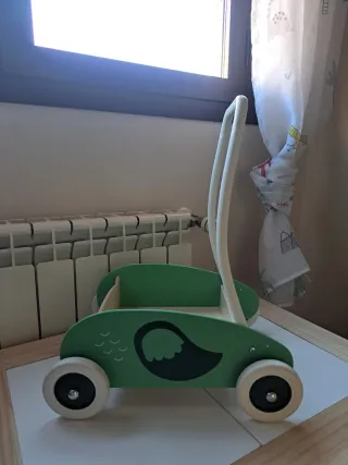 Correpasillos de madera con diseño de búho