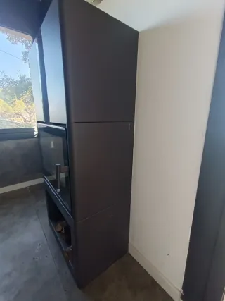 Chimenea leña de  diseño Boreal, gratis accesorios