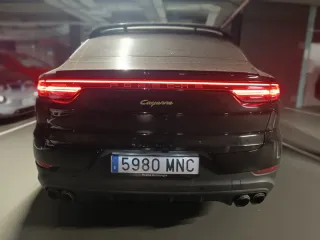 Porsche Cayenne 2022