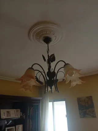 Lámpara de techo de cristal y metal