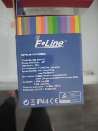 Detector de Proximidad F-Line Pared Blanco