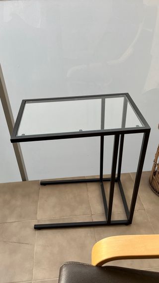 Mesita auxiliar cristal y metal