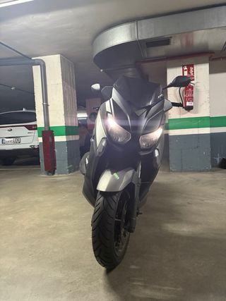 Yamaha XMAX 2016 Scooter ITV Agosto 2027