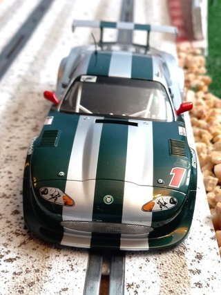 Coche de slot Hornby-Scalextric Jaguar XKRS