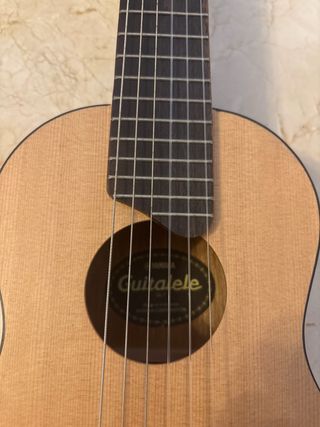 Guitalele Yamaha