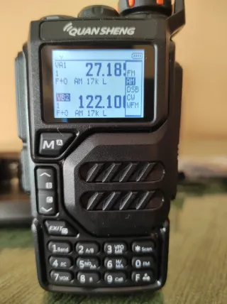 EMISORA MÁS 5 ACCESORIOS. NUEVA A ESTRENAR