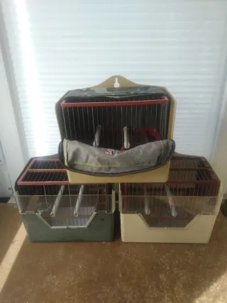 3 Jaulas PVC C/ Accesorios Pájaros