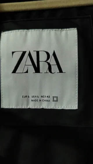 Chaqueta Zara negra acolchada, muy calentita