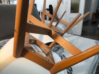2 Sillas de comedor blancas modelo Fanbyn de Ikea
