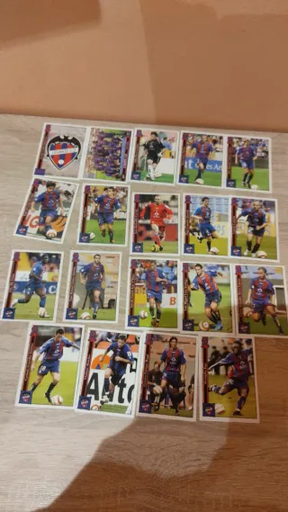 193 cromos Levante U.D. mundicromo