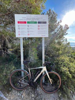 Bicicleta Gravel Cannondale Topstone 3 carbon