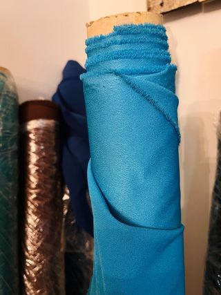 Lote 31 rollos tela vestidos fiesta